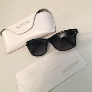 Beautiful Valentino sunglasses